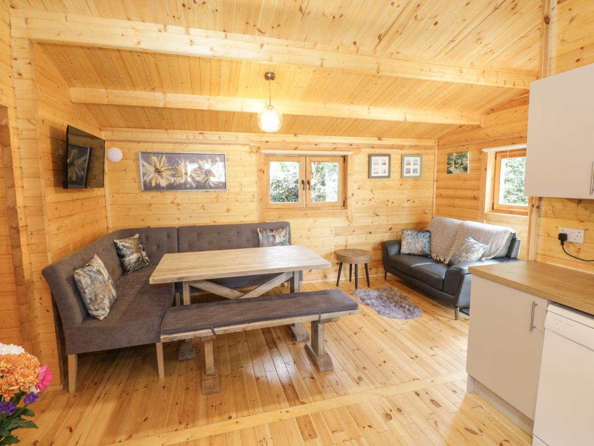 Port Heron Lodge Атлоун Екстериор снимка