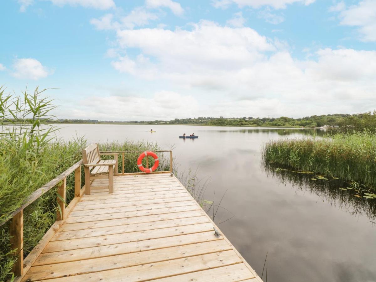 Port Heron Lodge Атлоун Екстериор снимка