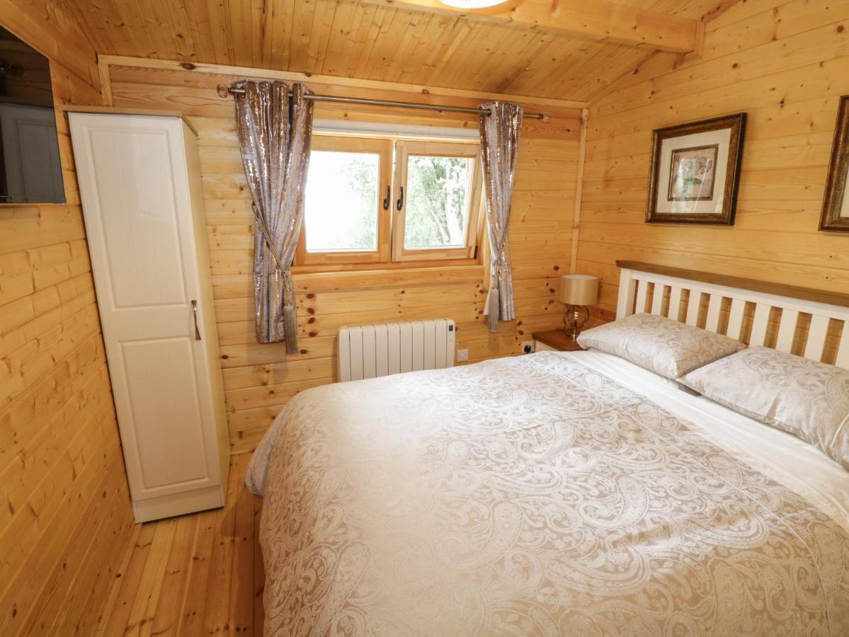 Port Heron Lodge Атлоун Екстериор снимка