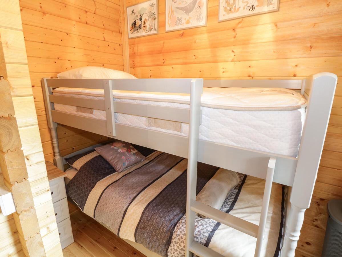 Port Heron Lodge Атлоун Екстериор снимка