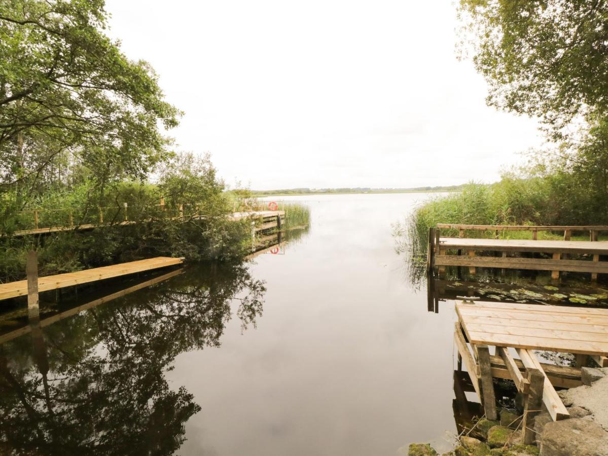 Port Heron Lodge Атлоун Екстериор снимка