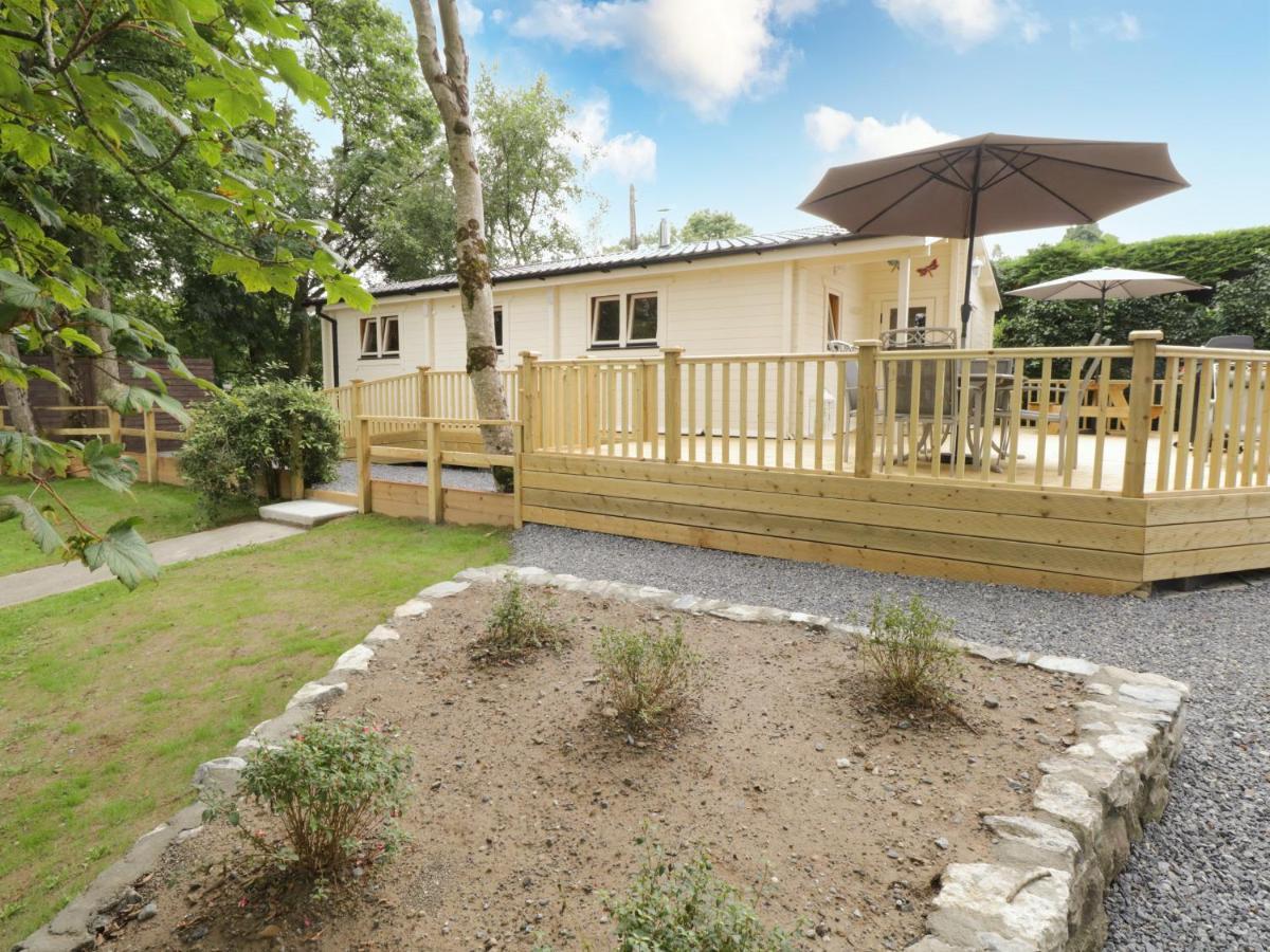 Port Heron Lodge Атлоун Екстериор снимка